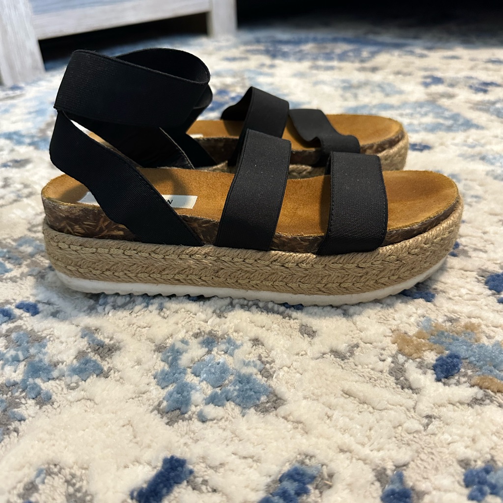 Steve Madden Black Sandals
